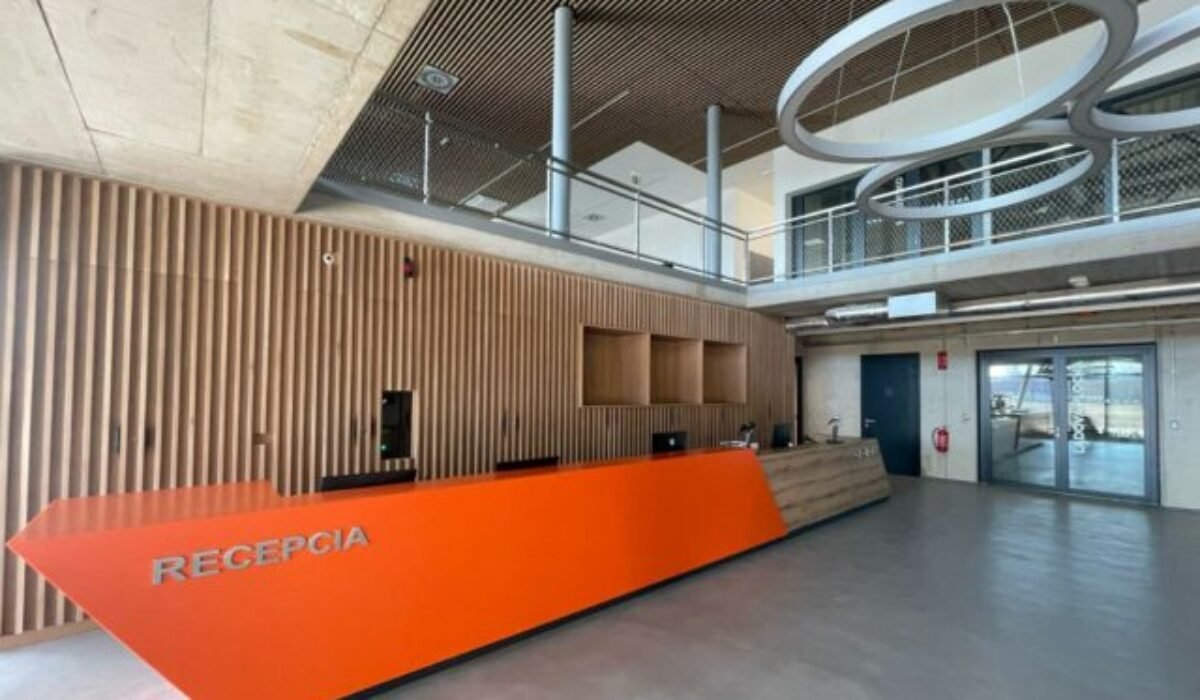 Nová Šport aréna v Malackách je po dvoch rokoch prác skolaudovaná, oznámil primátor mesta