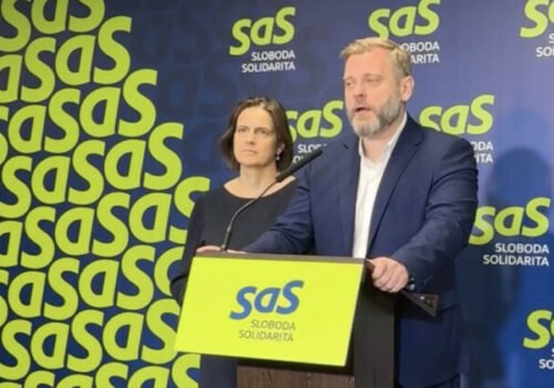 Opozičné strany diskutovali o obrane Slovenska, na kľúčových bodoch sa podľa liberálov zhodli – VIDEO