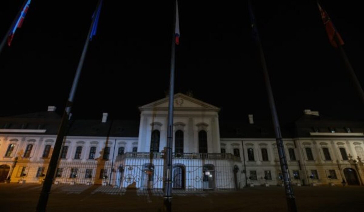 Prezidentský palác sa počas víkendu pripojí k celosvetovej iniciatíve Hodina Zeme