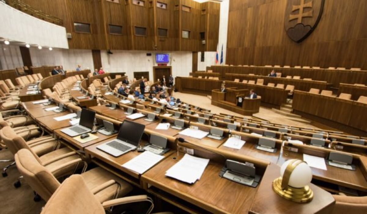 Participácia občanov na tvorbe verejných politík nie je lobing, tvrdí stredisko pre ľudské práva