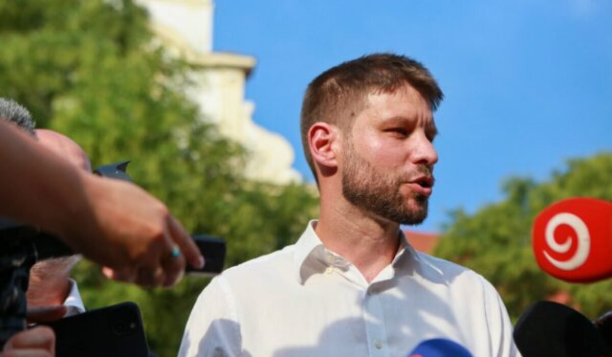PS ohlásilo na 8. mája zhromaždenie. Nechce, aby Ficova návšteva Moskvy prekryla výročie konca vojny