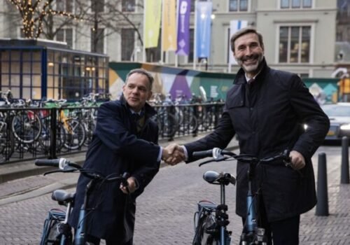 Blanár rokoval s holandským ministrom zahraničia o nových investíciách, na stretnutie sa doviezli bicyklami – FOTO 