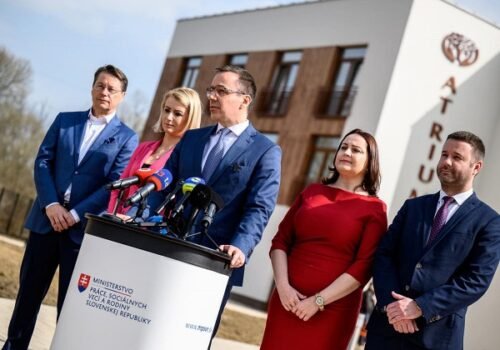 Prešov má prvé zariadenie pre seniorov financované z Plánu obnovy, Tomáš hovorí o stavebnom boome – VIDEO, FOTO