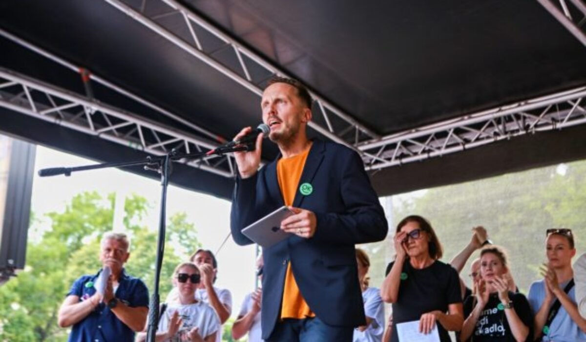 Šimkovičovej trestné oznámenie na Hvoreckého bolo odmietnuté. Nezastrašia ma, odkázal spisovateľ