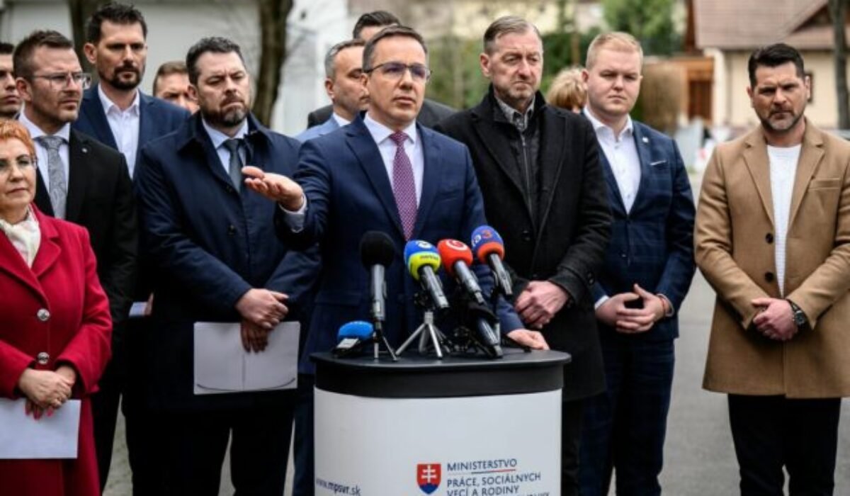 Tomášove ministerstvo preplatí ušlú mzdu zamestnancom Eterny, vynaloží na to až 1,37 milióna eur – VIDEO