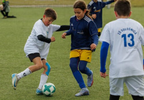 Spoznajte majstrov kraja vo futbale žiakov. Krajské kolá McDonald’s Cupu štartujú po Veľkej noci!