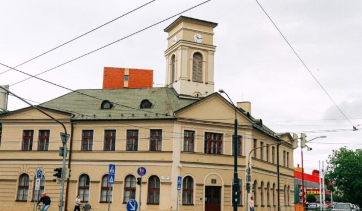 Budova bývalej konskej železnice v bratislavskom Novom Meste prejde rekonštrukciou