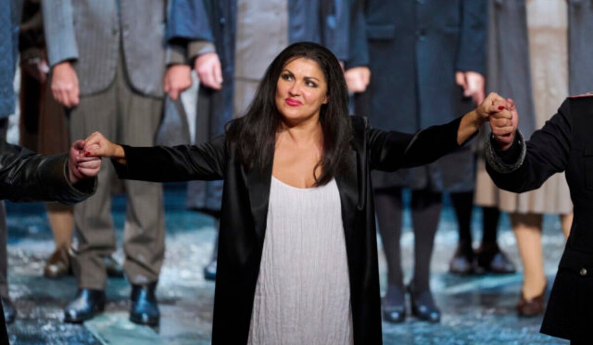 Kultúra mimo politiky neexistuje, ukrajinský veľvyslanec kritizuje predstavenie Rusky Anny Netrebko v SND