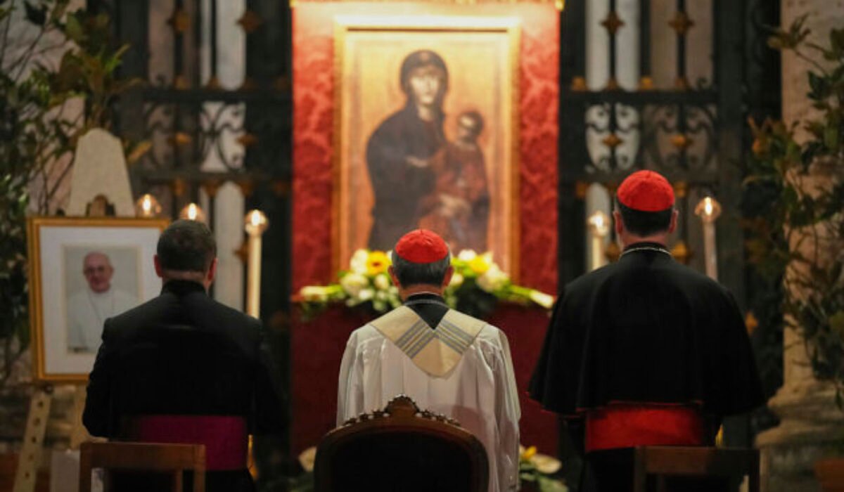 František nie je prvým pápežom pochovaným v Bazilike Santa Maria Maggiore, je ich tam už sedem – VIDEO, FOTO