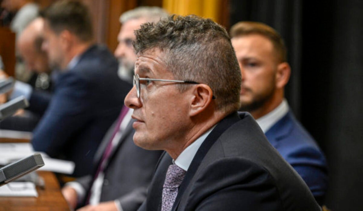 Demokrati nevidia výsledky Zurianovej práce na Úrade inšpekčnej služby, navrhujú verejný odpočet činnosti