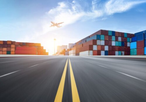Slovenskí exportéri varujú pred obchodnou recesiou, spôsobiť ju má eskalujúca obchodná vojna