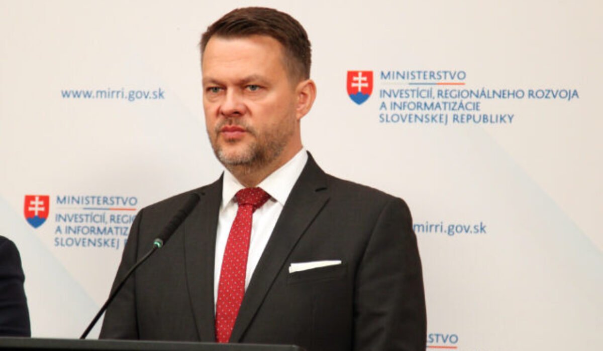 Minister Migaľ stojí za mimovládkami, pri novele zákona je pripravený ich podporiť