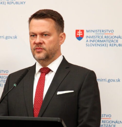 Migaľovo ministerstvo posiela 23 miliónov do regiónov: Zmeny pocítia školy, obce aj obyvatelia sídlisk
