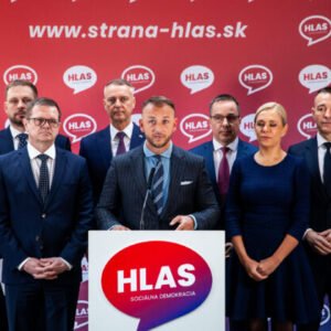Platy poslancov by sa budúci rok nemali zvyšovať, Hlas trvá na solidarite s ľuďmi počas konsolidácie – VIDEO