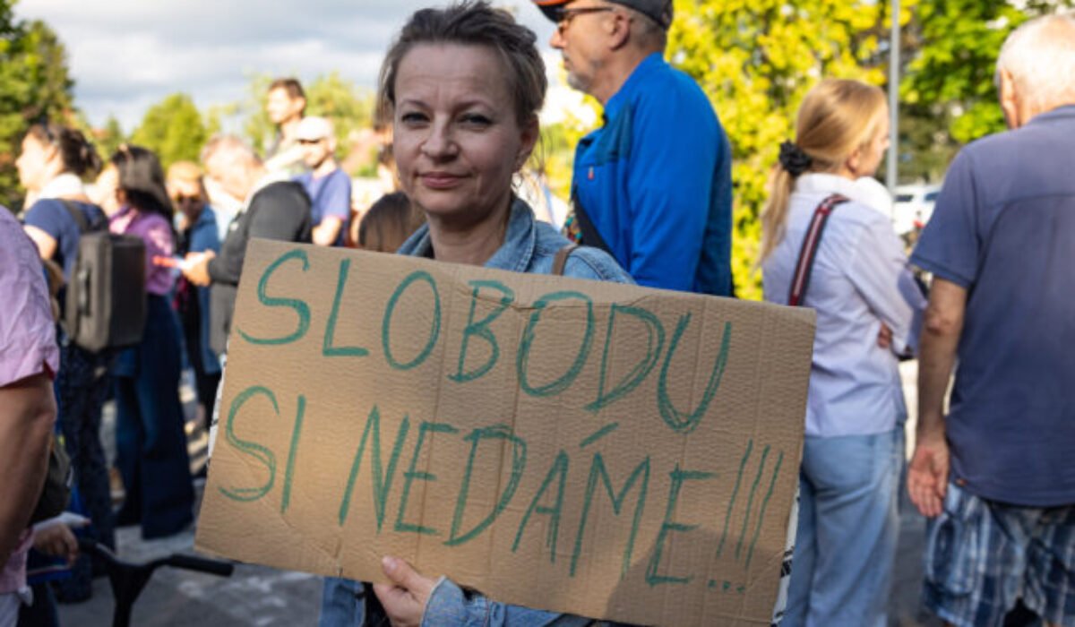 Slovensko sa prepadlo v celosvetovom rebríčku slobody tlače o rekordných deväť miest – FOTO