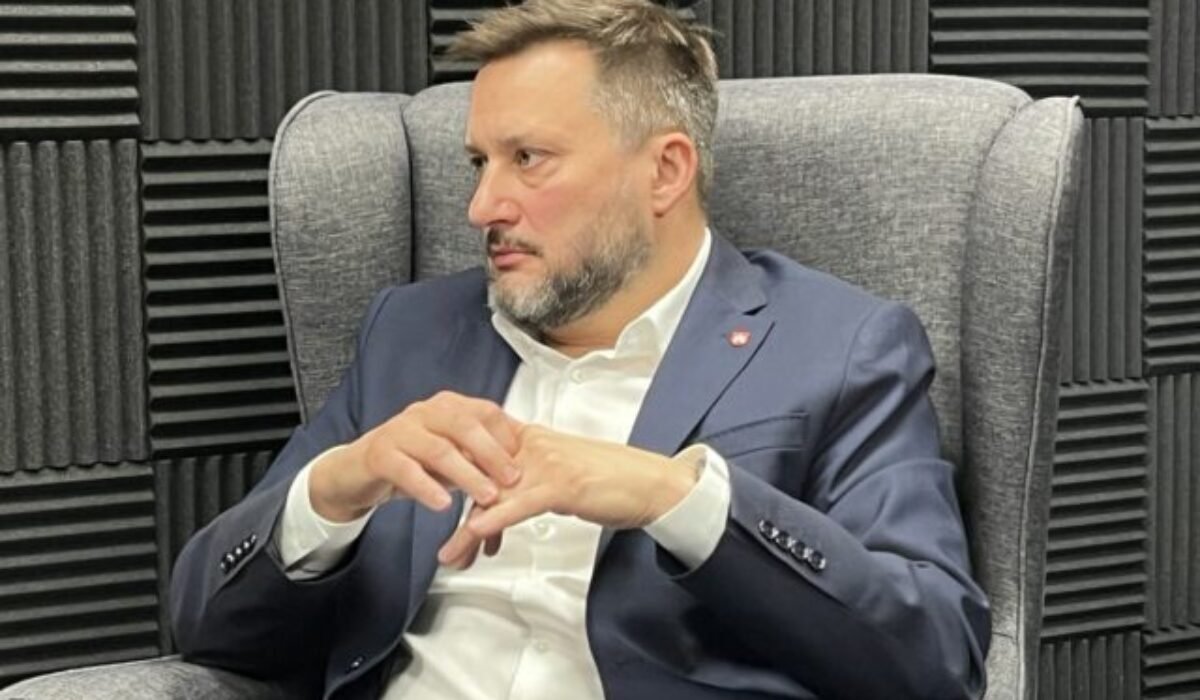 Blížime sa k bodu najnižšej zadlženosti mesta, tvrdí bratislavský primátor Vallo – VIDEO