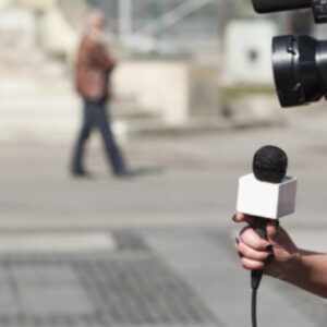 Útokov na novinárov vlani opäť pribudlo, agresivita stúpa hlavne v online priestore