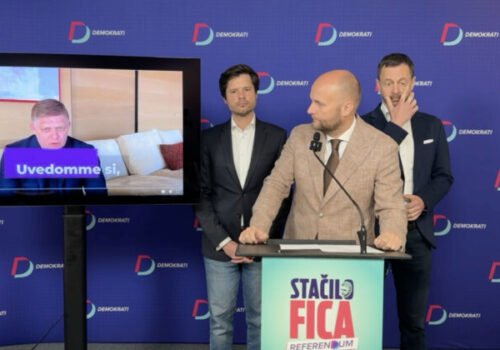 Slovensko môže prísť o stovky miliónov. Dôvodom je podľa Demokratov Ficov pakt s Orbánom – VIDEO