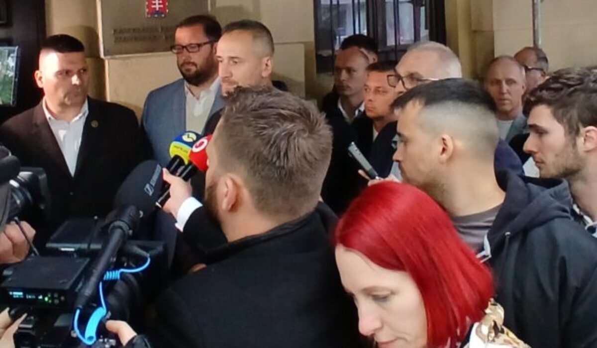 Petícia proti ruským sankciám je už v rukách prezidenta. Slovenské hnutie obrody chce, aby o nich rozhodli ľudia