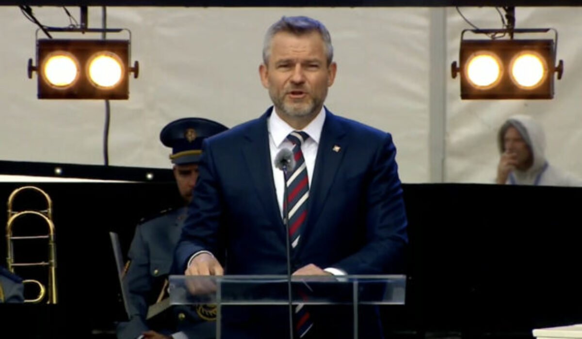 Pellegrini v Piešťanoch pripomenul hrôzy vojny: Ak mier prestane byť prioritou, skĺzne to do vražedného šialenstva – VIDEO, FOTO