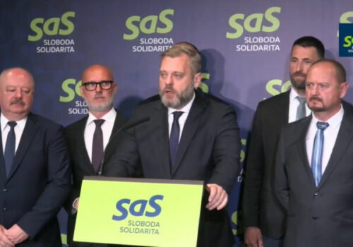 SaS zvažuje podať trestné oznámenie na premiéra Fica. Je odchovaný na boľševickom mlieku, tvrdí Krúpa – VIDEO