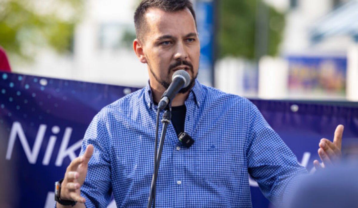 Na policajnom prezídiu riešia, ako sa zbaviť čurillovcov. Tvrdí podpredseda Demokratov Šeliga – VIDEO