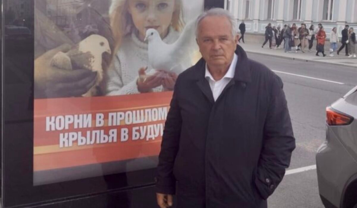 Nebol som súčasťou Ficovho sprievodu, tvrdí Radačovský. Do Moskvy vraj išiel na vlastné pozvanie – FOTO