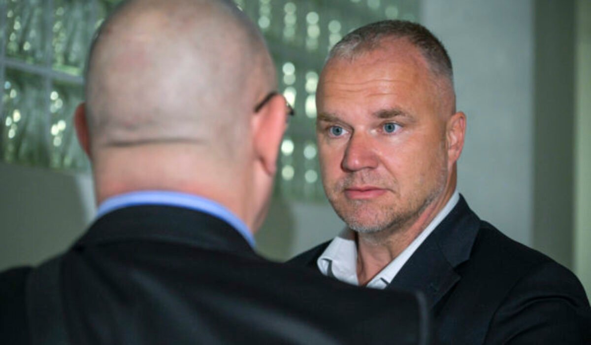 Suchoba odmietol vinu aj peňažný trest, súd v kauze tendrov na finančnej správe vytýčil osem pojednávaní