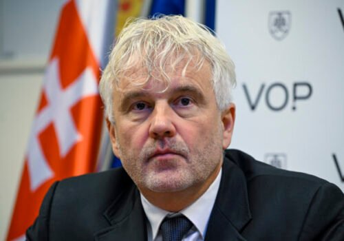 Mikloško kritizuje množstvo reklám na hazard počas prenosov z MS v hokeji, hovorí o normalizácii gamblerstva