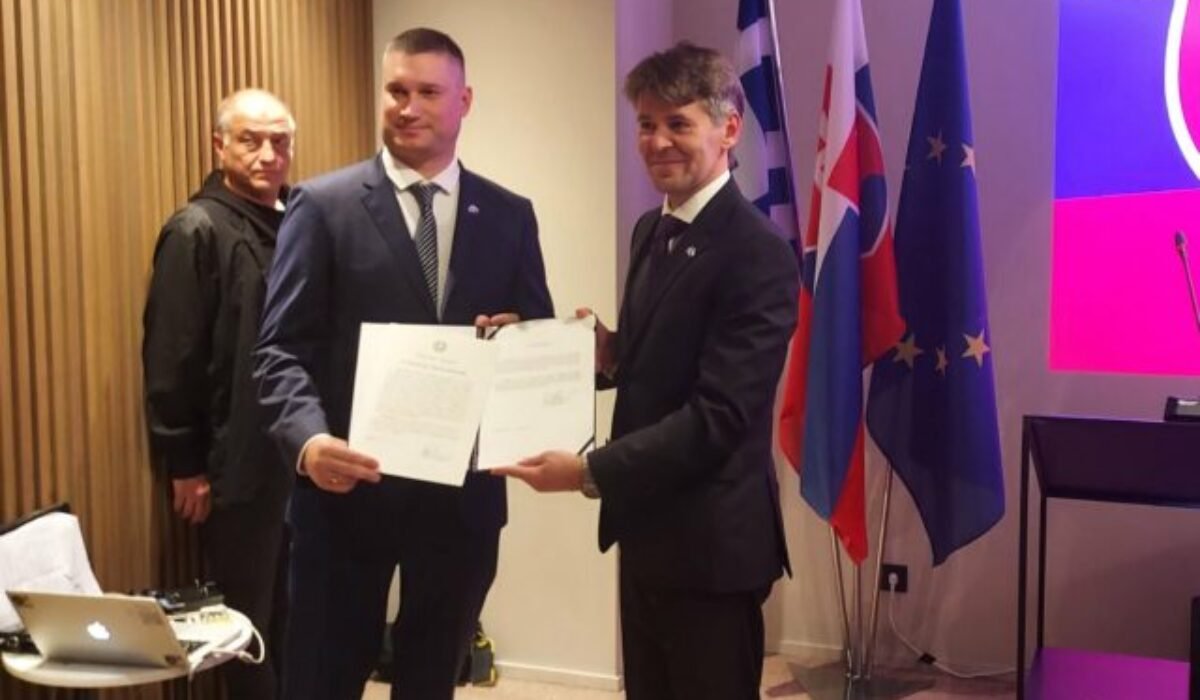 Slovensko posilňuje ekonomickú spoluprácu s Gréckom, otvorili honorárny konzulát v Solúne – FOTO
