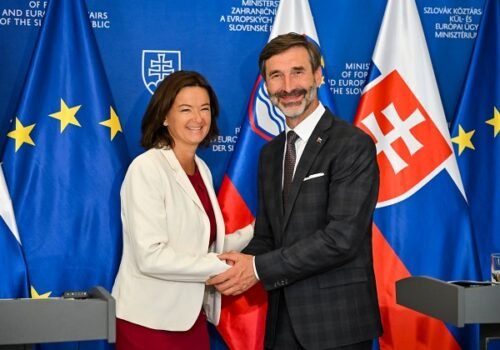 Blanár prijal slovinskú ministerku zahraničia, zhodli sa na potrebe integrácie štátov západného Balkánu do Únie – FOTO