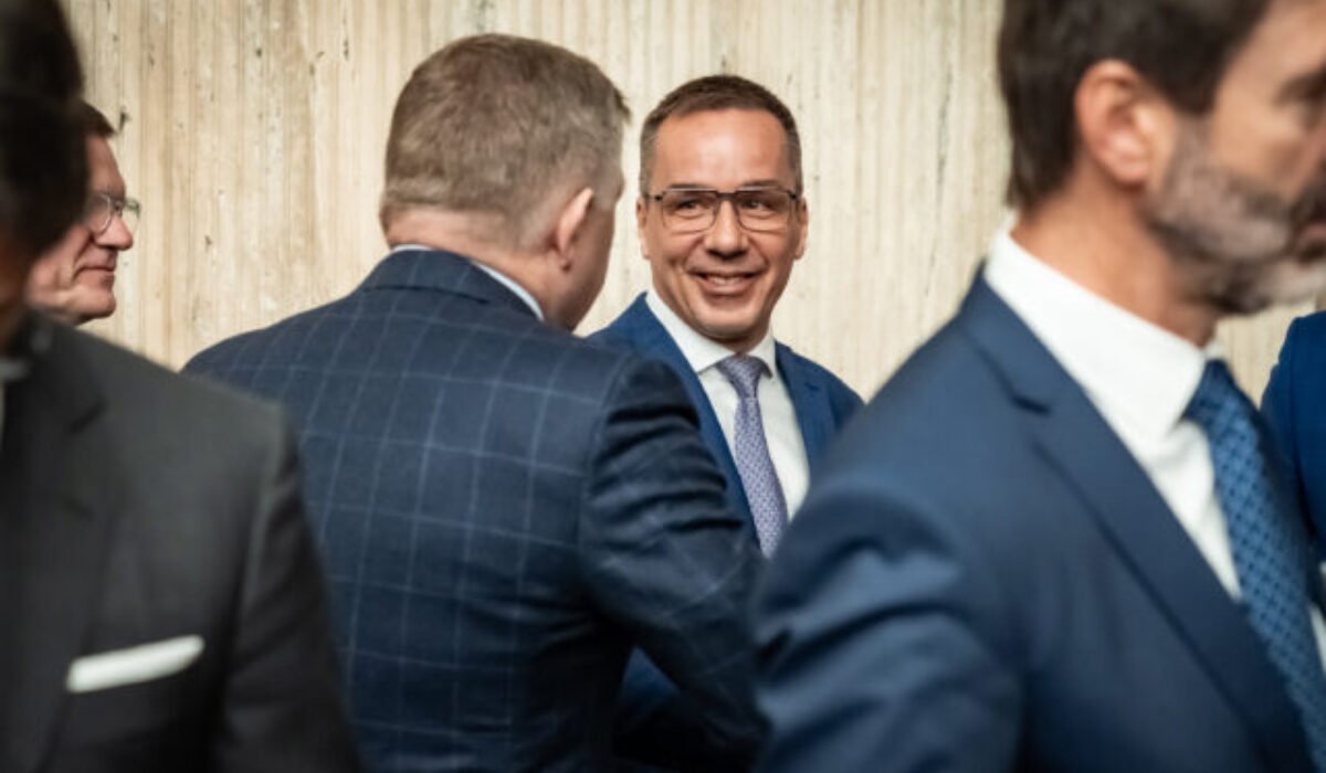 Tomášovi prešiel v parlamente kľúčový zákon, dávky v hmotnej núdzi budú viazané na ochotu pracovať