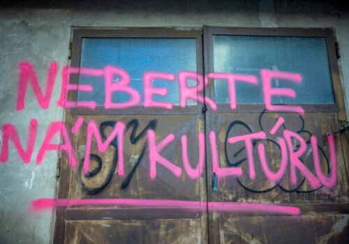 Námestie Karola Vaculíka v Bratislave sa ako dielo protestu zmení na Slobodnú národnú galériu
