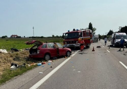 Vodič auta neprežil zrážku s nákladiakom, z neznámych príčin prešiel do protismeru – FOTO
