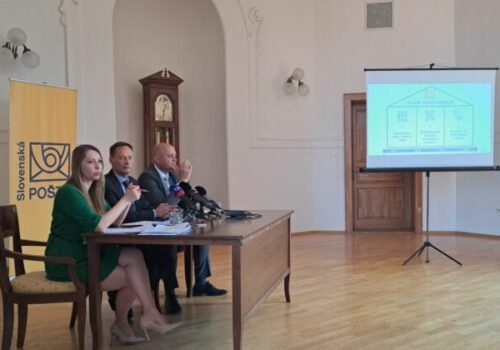 Slovenská pošta predstavila plán transformácie svojich služieb, cieľom je modernizácia aj ozdravenie spoločnosti – VIDEO