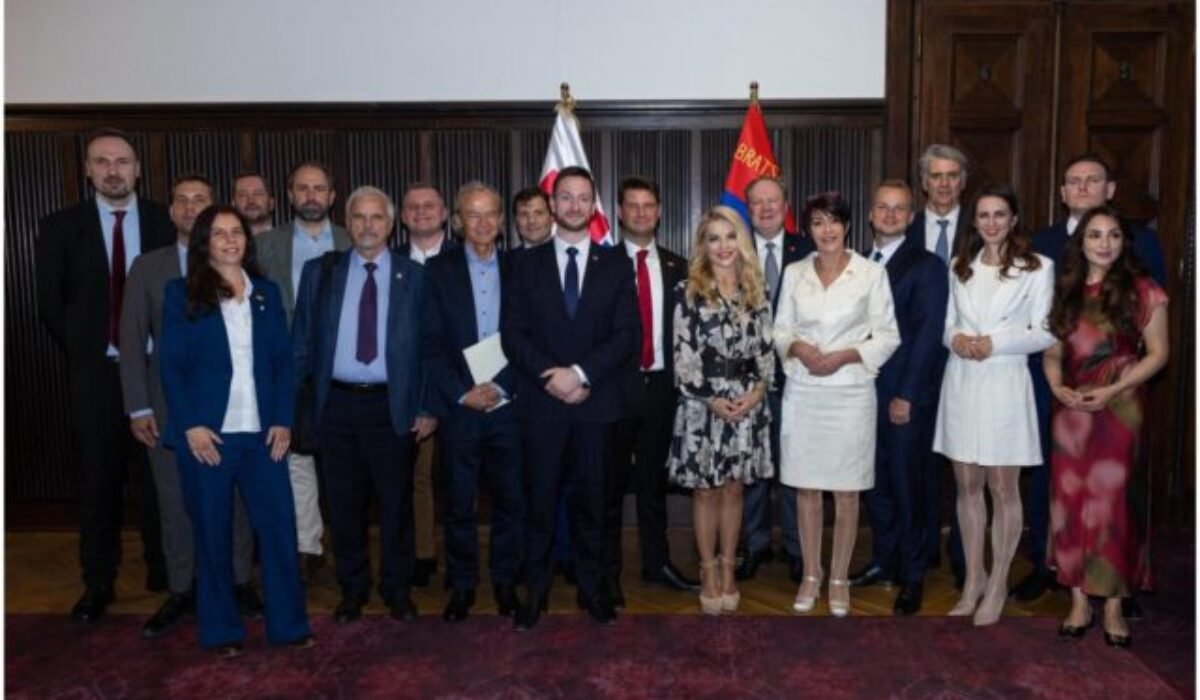 Šimkovičová prijala zástupcov frakcie Európa suverénnych národov z Európskeho parlamentu – FOTO