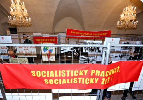 Spomienky vs. realita. Prečo si Slováci idealizujú socializmus?