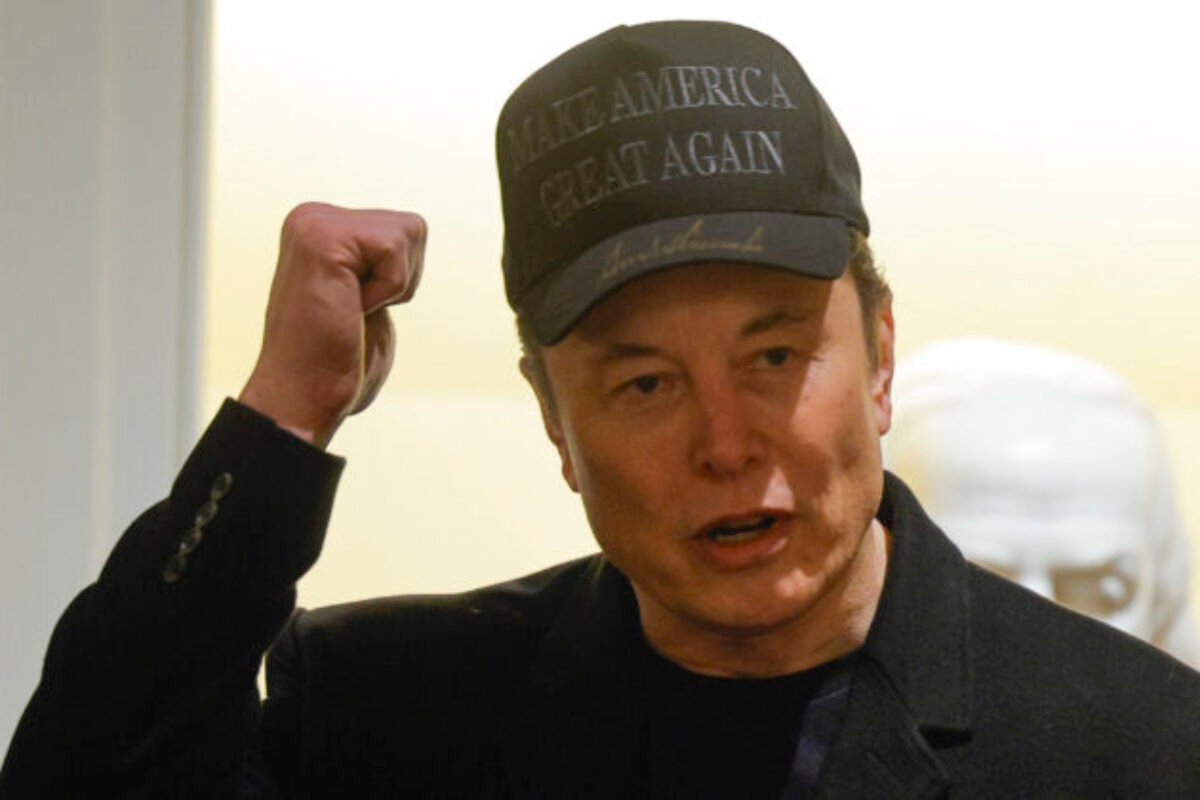 Predaj elektromobilov Tesla v Európe opäť klesol