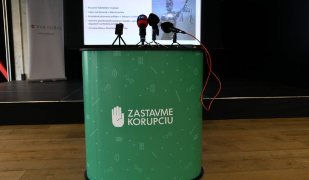 Nadácia Zastavme korupciu udelila ocenenie Férový čin roka, získala ho študentka za boj o otvorenú kultúru