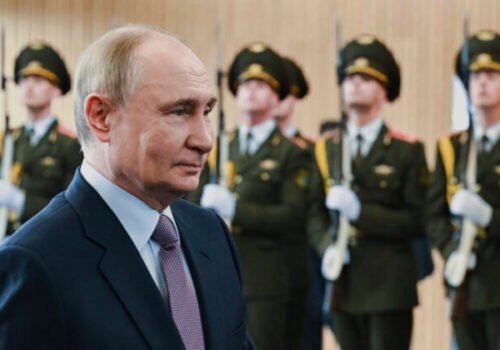 Nové preteky v zbrojení by podľa šéfa poľskej diplomacie mohli viesť k pádu Putinovho režimu