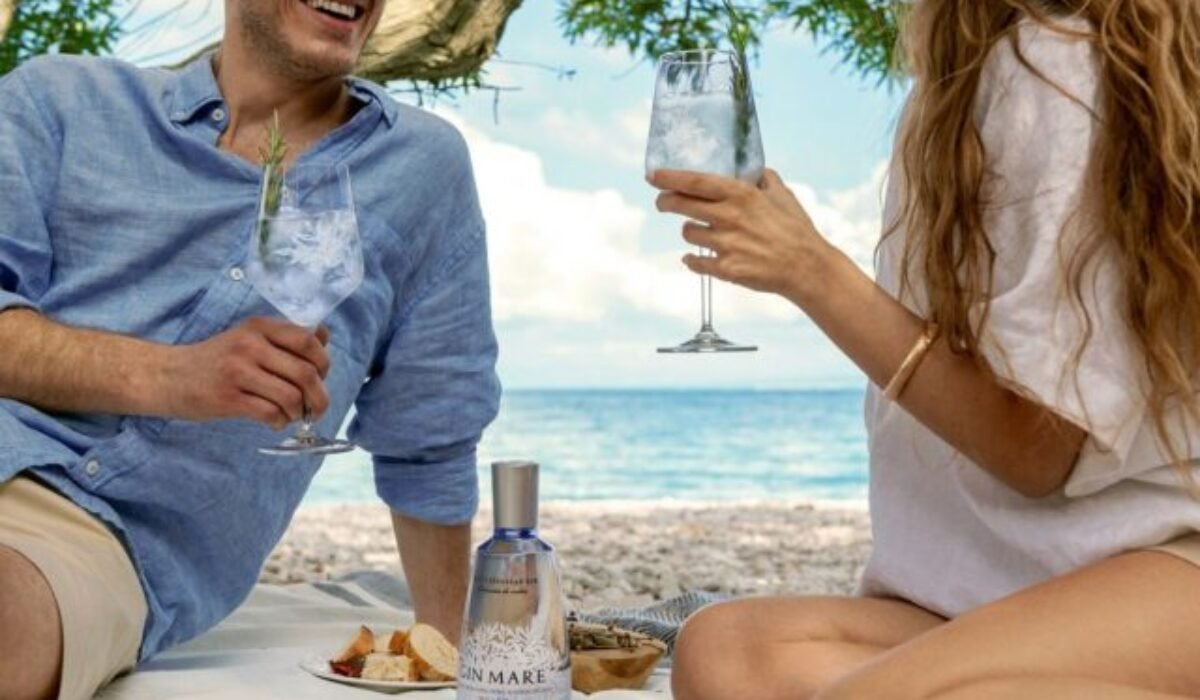 Letné večery s Gin Mare. Preneste sa jedným dúškom na stredomorské pobrežie