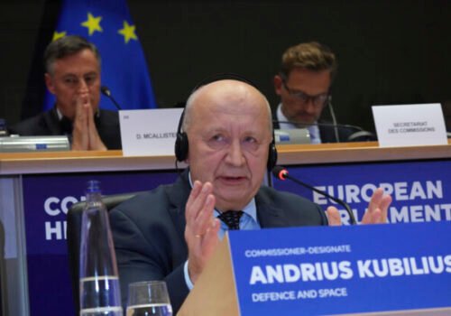 Európska únia navrhuje jednotné vesmírne zákony na zníženie odpadu a podporu priemyslu