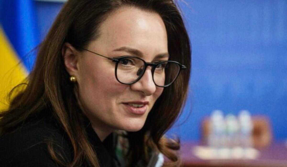 Ukrajinského premiéra Šmyhaľa vraj na čele vlády nahradí vicepremiérka Svyrydenková