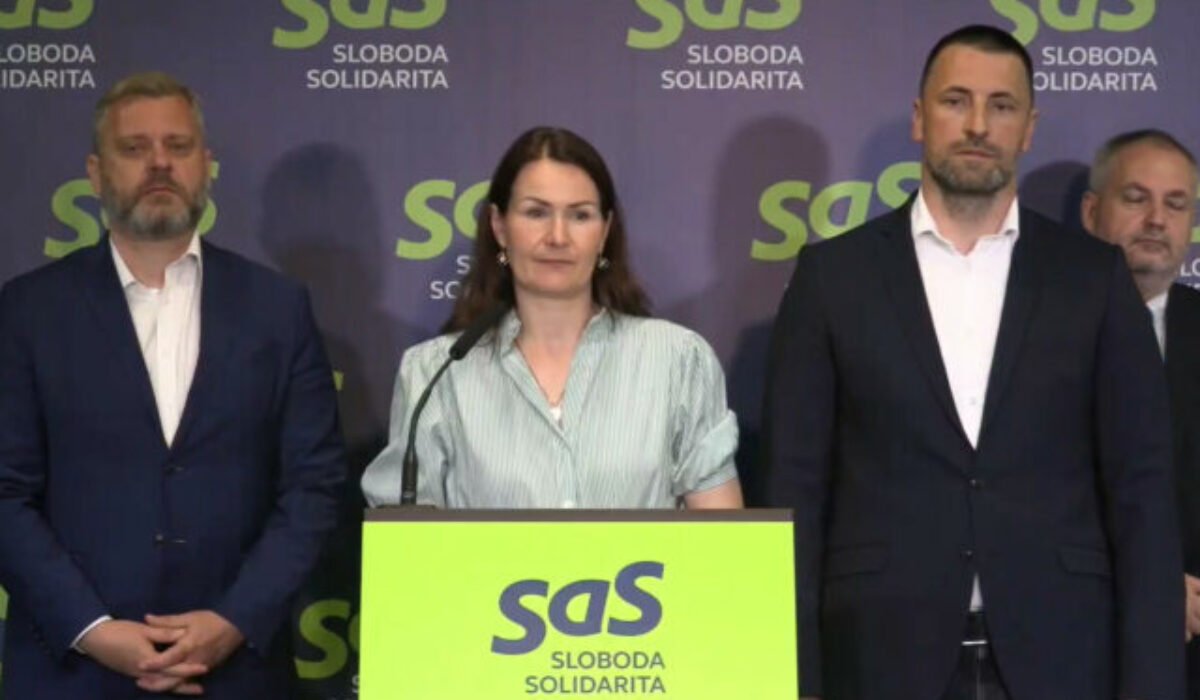 SaS kritizuje cyrilometodské oslavy na Devíne za 750-tisíc eur, hovorí o papalášizme – VIDEO