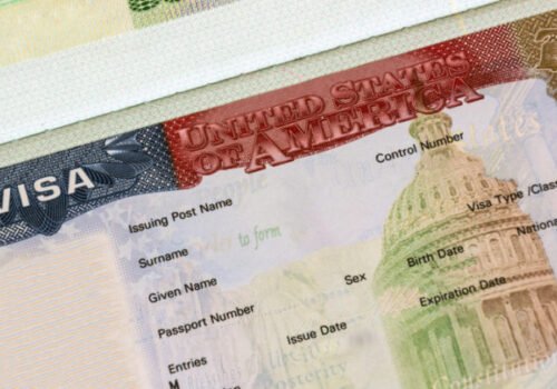 Chystáte sa do USA? Pozor, niektorí z vás budú musieť mať verejné účty na sociálnych sieťach