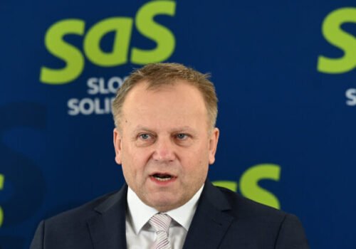 SaS kritizuje neúčasť koalície na výbore k zmrazeniu 200 miliónov eur pre samosprávy, Ledecký hovorí o facke pre celé Slovensko – VIDEO