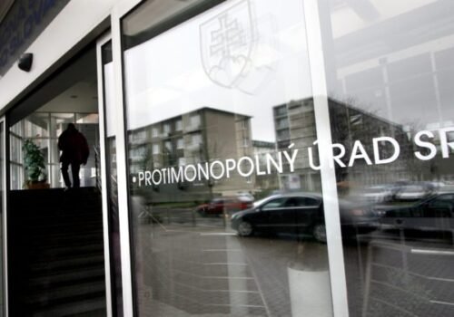 Protimonopolný úrad udelil historicky prvú pokutu za kartelovú dohodu na trhu práce