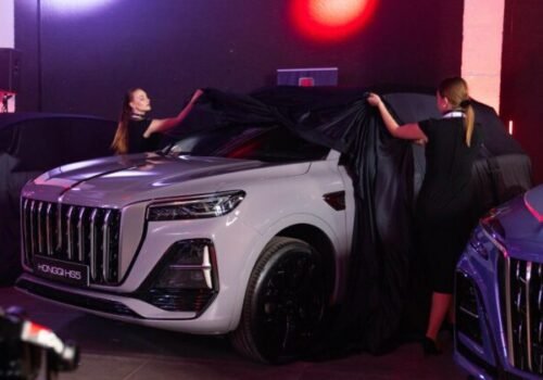 Automobilka Hongqi odštartovala predaj na Slovensku, ich autá vozia aj čínskeho prezidenta