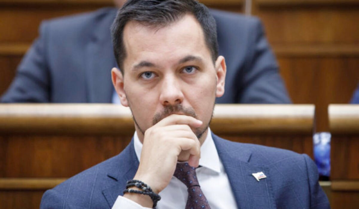 Ministerstvo vnútra odmieta zdaňovanie výsluhových dôchodkov, Demokrati tvrdia opak – VIDEO