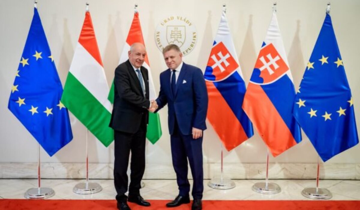 Premiér Fico sa stretol s maďarským prezidentom Sulyokom, chcú prehlbovať spoluprácu – FOTO